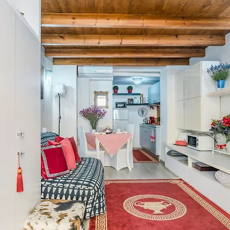 Diana Romantic Loft Lägenhet